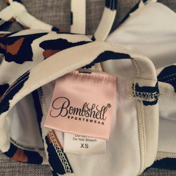 Bombshell sportswear - Picture 3 of 7